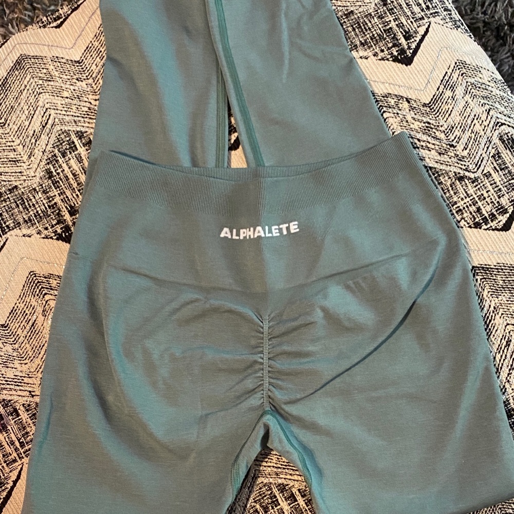 Alphalete Amplify leggings in Nomadic Blue